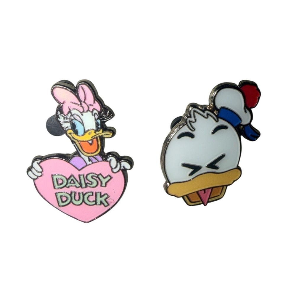 Disney Daisy Duck Fab Five Heart Donald Duck Emoji Trading Pin Lot